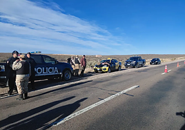 Un hombre de 71 años tiene una cita con una mujer por Tinder y acaba apuñalado, asaltado y con la casa incendiada