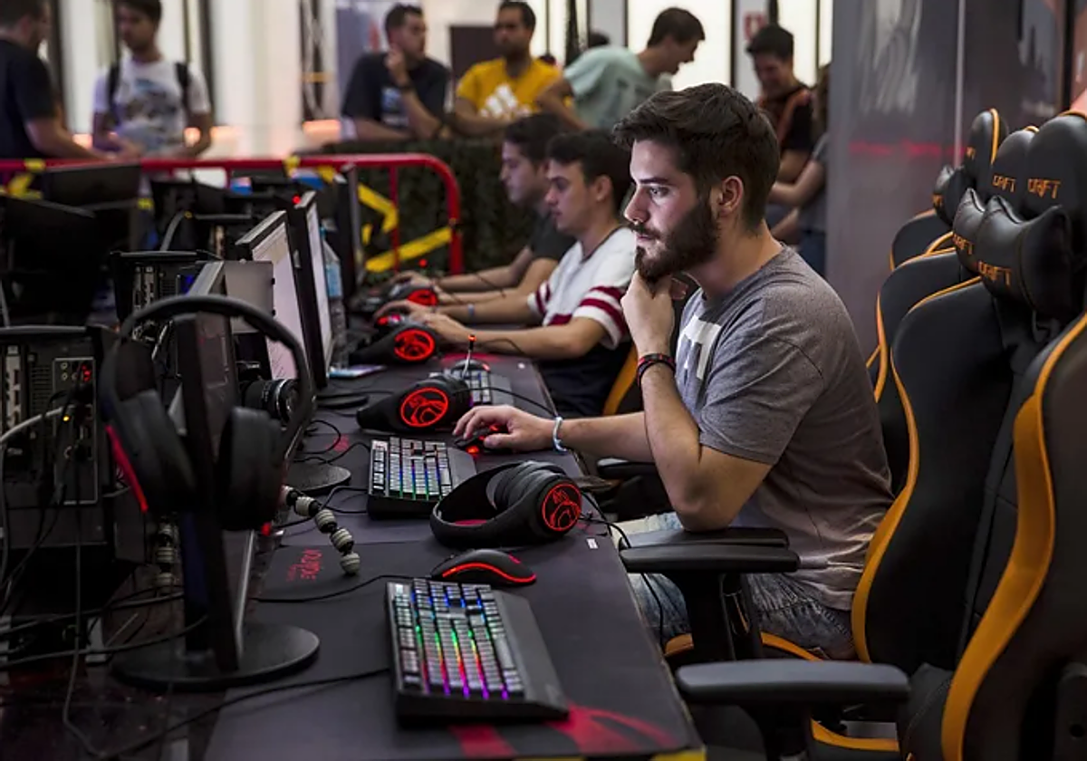 Un informático avisa a quienes vayan a estudiar esta ingeniería sobre su futuro: «Esa formación tradicional ya no te servirá»