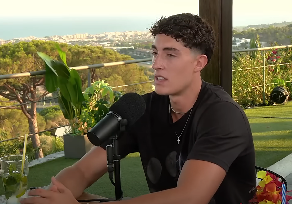 Plex se pronuncia sin pelos en la lengua sobre el turismo de masas