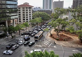 Una española que vive en Hawái explica cómo ha vivido la alerta por tsunami allí: «La gente iba como loca»