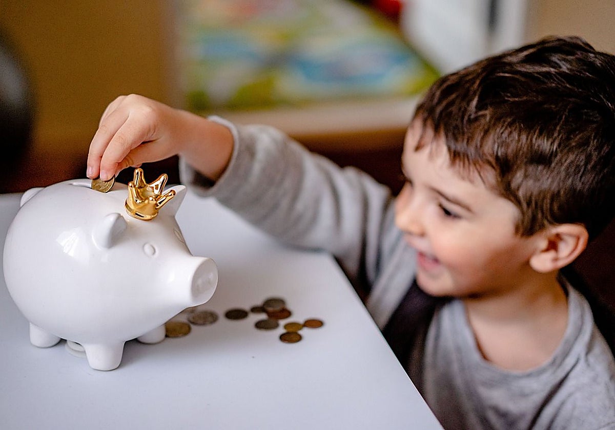 Un padre millonario explica qué es lo más importante cuando le abres una cuenta corriente a tus hijos: no tiene que ver con el dinero