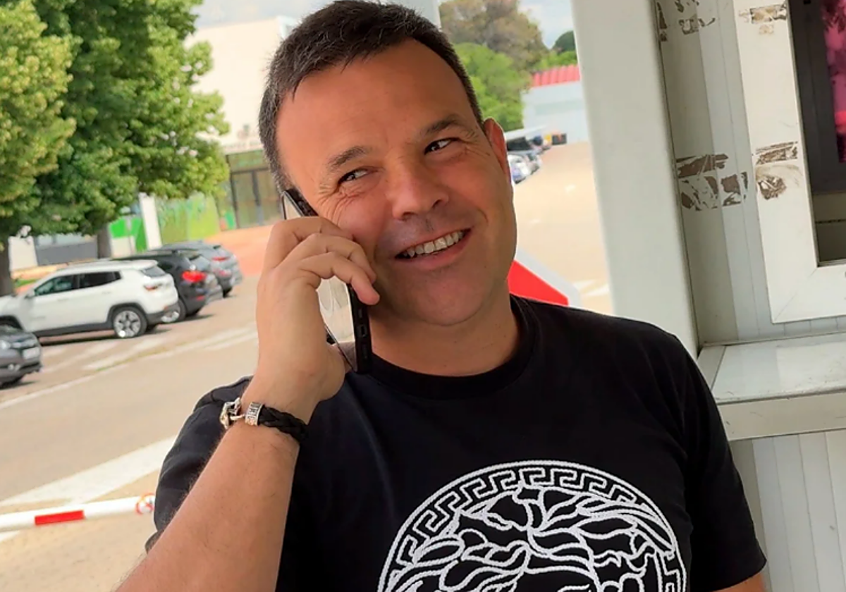 El millonario José Elías no se corta y explica cuánto dinero se ha gastado en sus vacaciones de verano