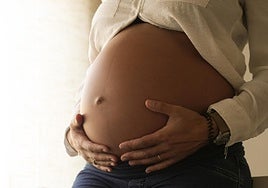 Un abogado experto en extranjería aclara si una persona nacida en nuestro país es español: «A mi modo de ver no se está actuando bien»