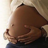 Un abogado experto en extranjería aclara si una persona nacida en nuestro país es español