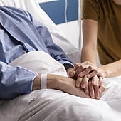 Una enfermera de paliativos recopila las siete cosas que importan realmente en la vida: está basado en 300 testimonios de personas a punto de morir