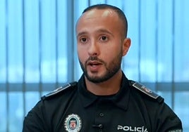 Llega a España desde Marruecos escondido en los bajos de un camión y acaba como Policía Local en nuestro país: «Me trasladaron a un centro de menores»