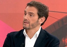 Albert Rivera, tajante sobre por qué Pedro Sánchez debe cobrar más dinero como presidente del Gobierno: «Tiene el sueldo de un funcionario medio-alto»