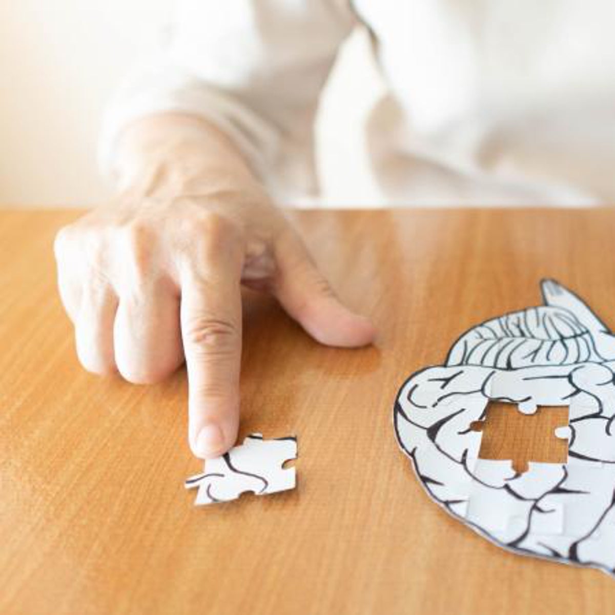 Las 12 recomendaciones de los neurólogos para prevenir el alzhéimer