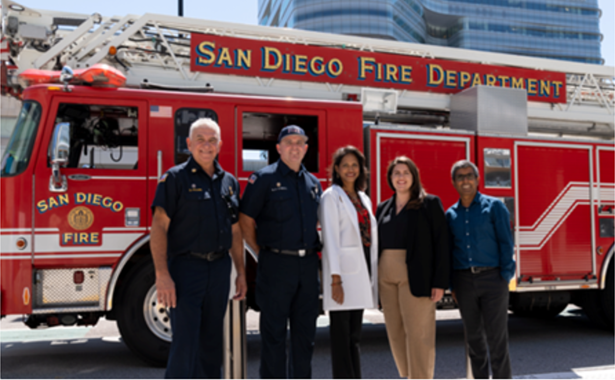 De izquierda a derecha: David Picone, Kyle O'Neill, Pam Taub, Emily Manoogian y Satchidananda Panda, participantes e investigadores del estudio