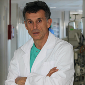 Imagen - La cirugía ortognática es un procedimiento quirúrgico que se utiliza principalmente para tratar anomalías dentofaciales, como prognatismo (mandíbula prominente), retrognatia (mandíbula retraída) y asimetrías faciales