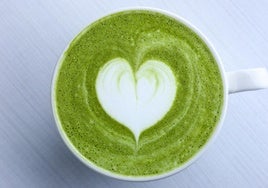 ¿Es más saludable el té matcha que el café?