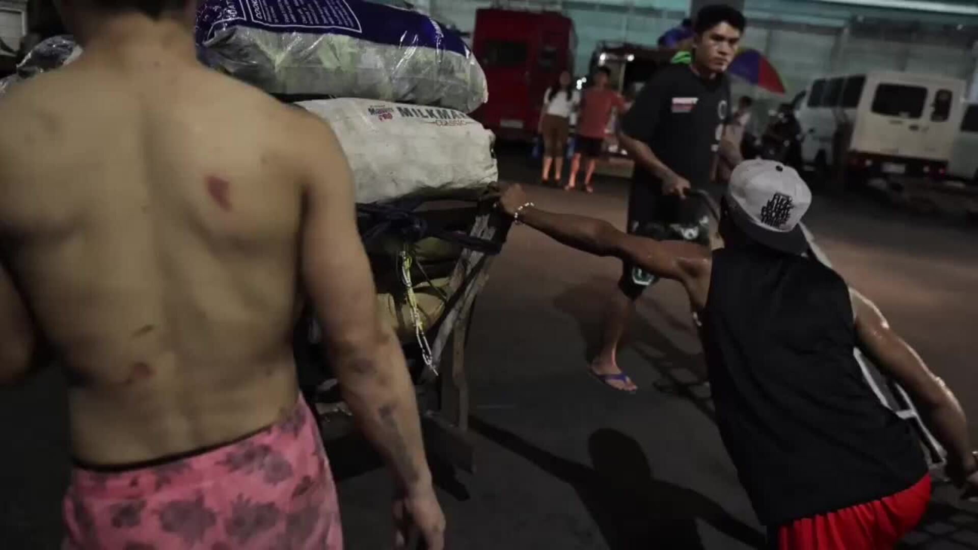 La basura sin recoger pone en riesgo la salud pública en Manila