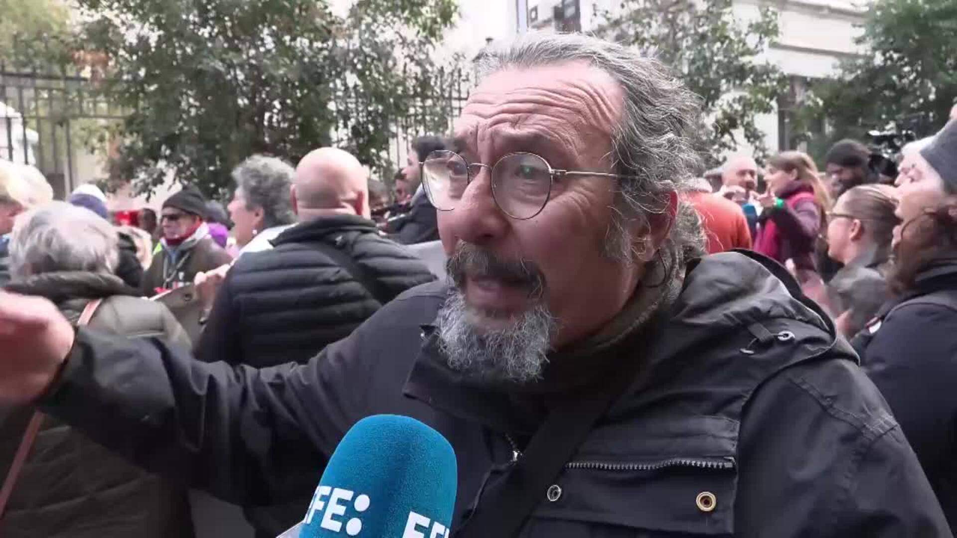 Unas 300 personas protestan en Madrid contra la gestión privada de hospitales públicos