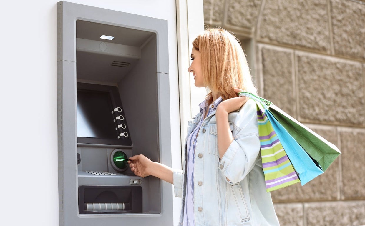Hacienda rastrea las retiradas de dinero en metálico