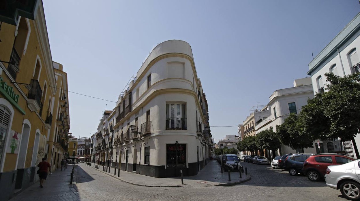 El encanto y la estética mantenidas en la plaza de la Mata