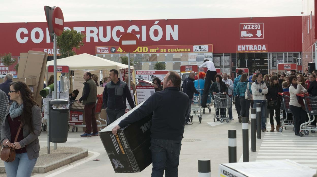 El Higuerón, de 'Ciudad de la imagen' a cochera del metro de Sevilla