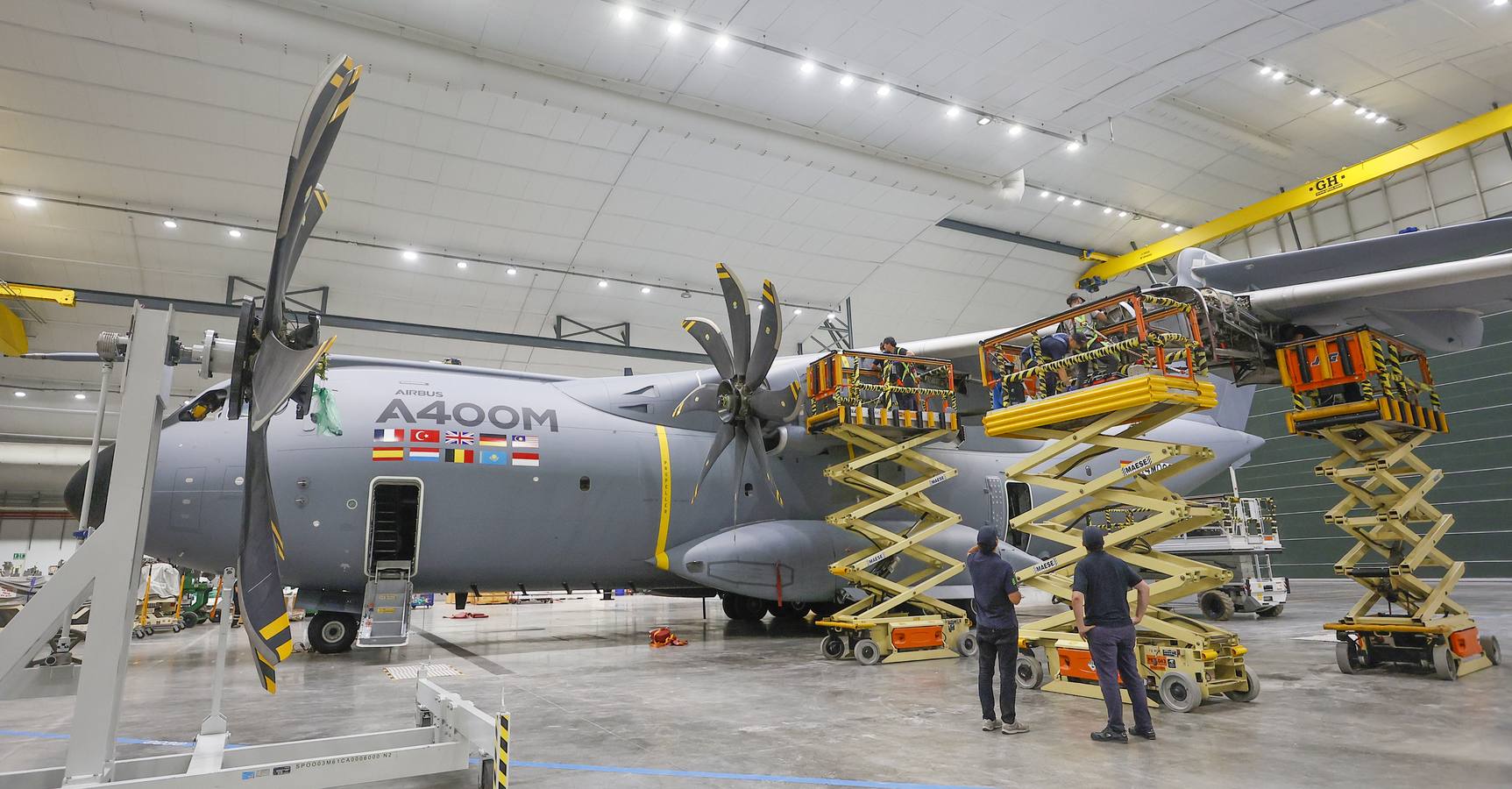 Presentación de kit de extinción de incendios acoplado al A400M