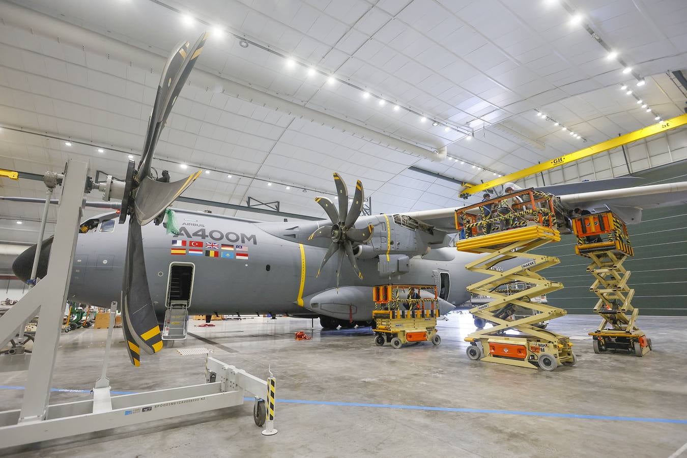 Presentación de kit de extinción de incendios acoplado al A400M