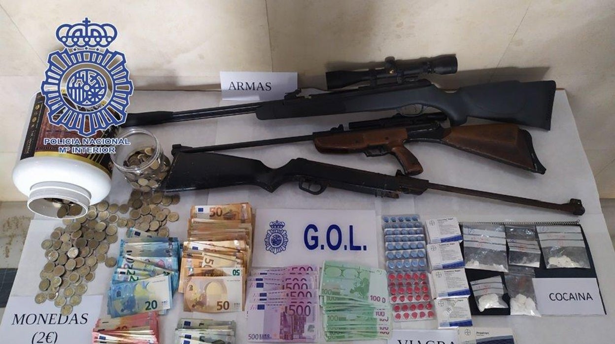 Golpe al menudeo de droga en San Juan de Aznalfarache: nueve detenidos en tres operaciones policiales