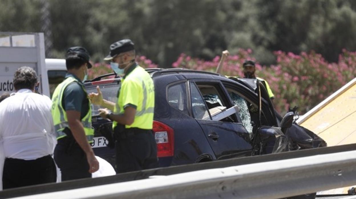 Muere en accidente de tráfico el conductor de un turismo tras salirse de la carretera en Herrera