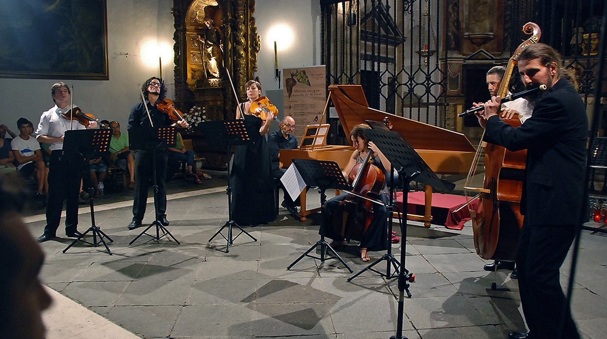 La música antigua recala en el castillo de Aracena