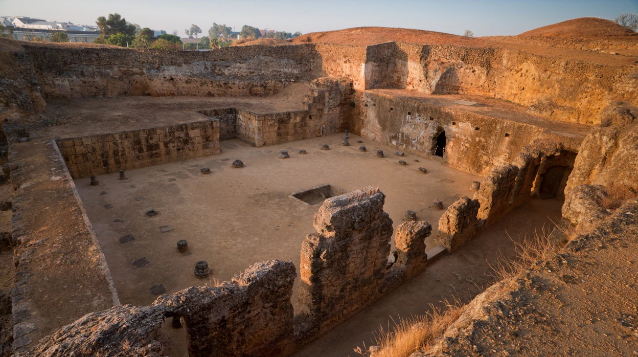 Patrimonio autoriza la restauración del sarcófago de Servilia de la necrópolis de Carmona, pieza «única y singular»
