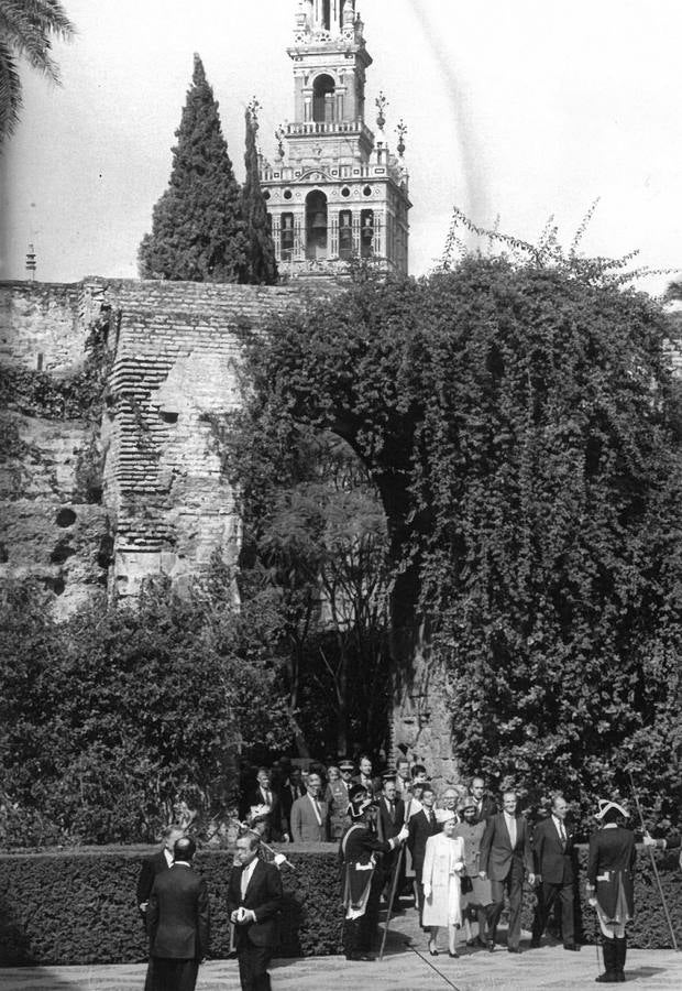 Visita de la Reina Isabel II y el Duque de Edimburgo a Sevilla en 1988