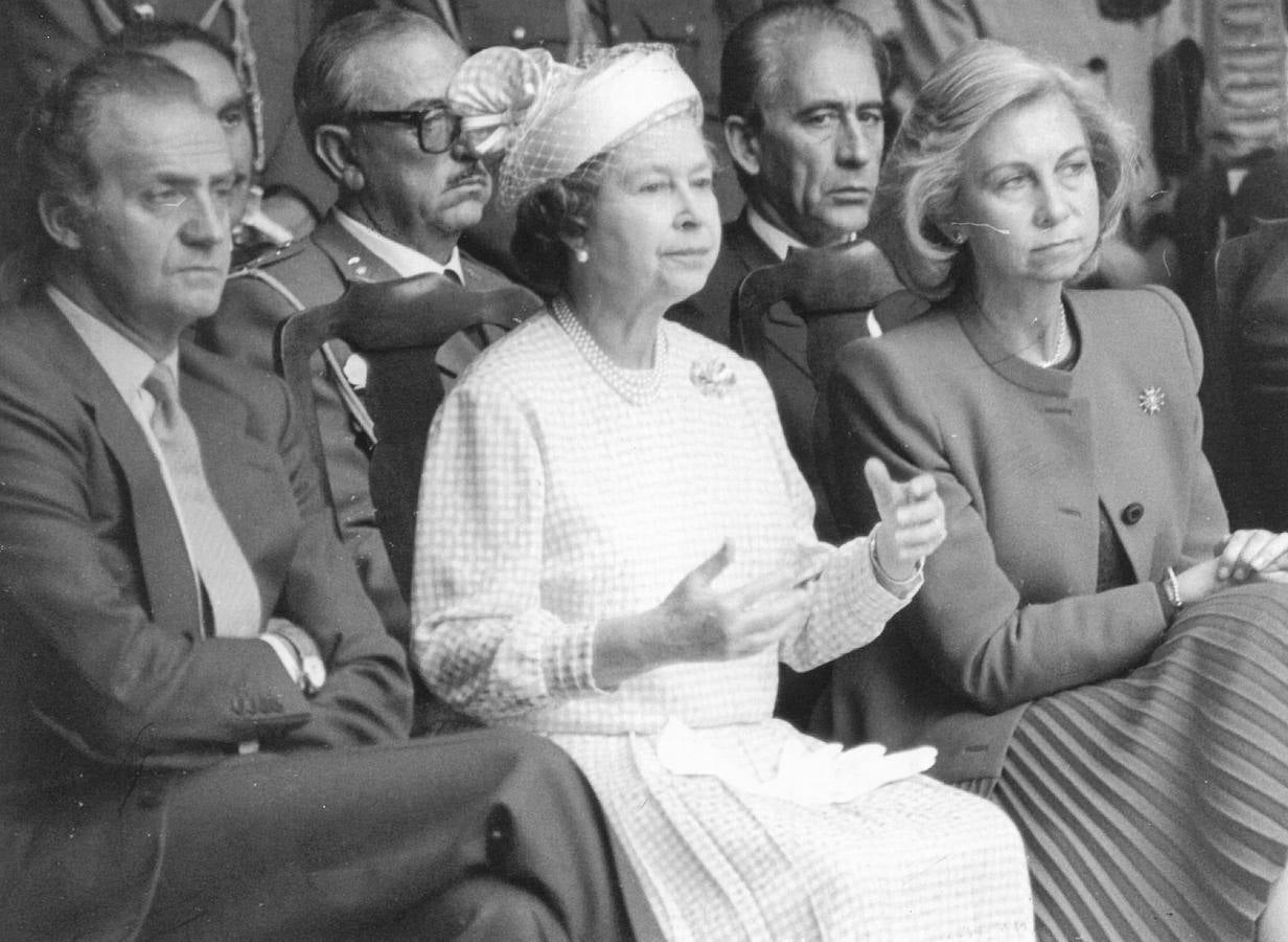 Visita de la Reina Isabel II y el Duque de Edimburgo a Sevilla en 1988