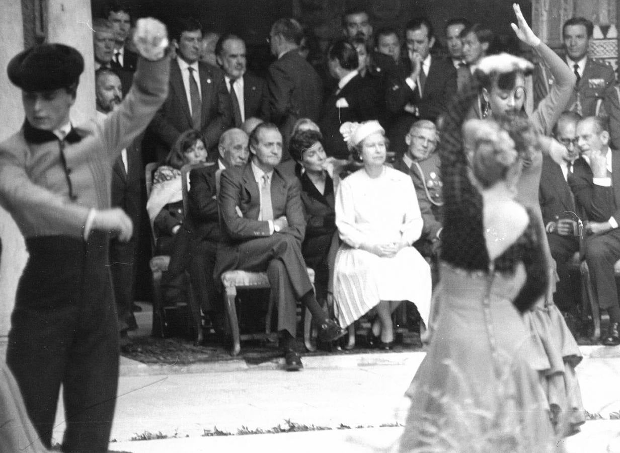 Visita de la Reina Isabel II y el Duque de Edimburgo a Sevilla en 1988