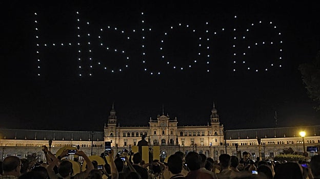 El espectáculo de drones de la Plaza de España se suspende por razones de seguridad