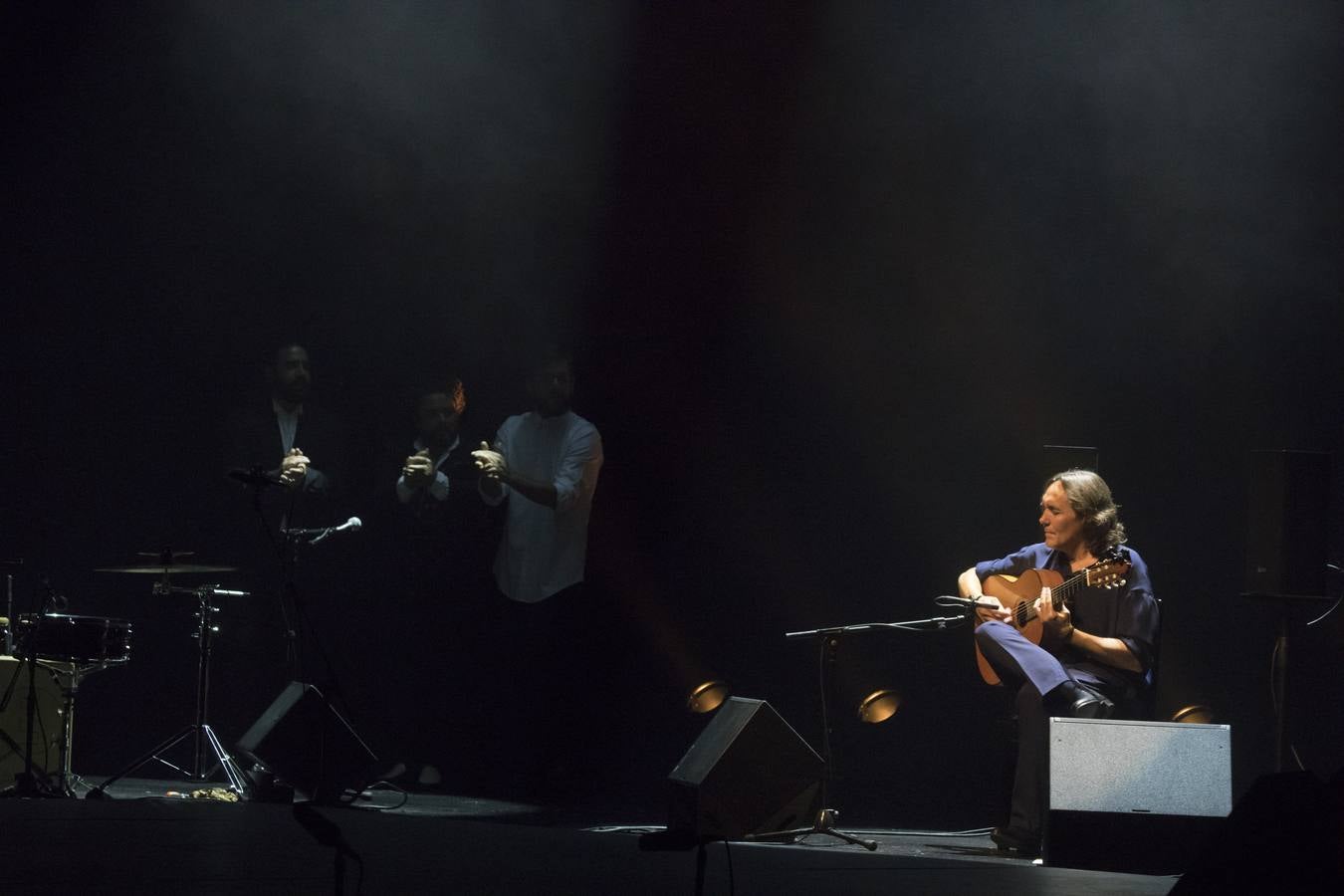Vicente Amigo, durante su actuación en el Teatro de la Maestranza de Sevilla