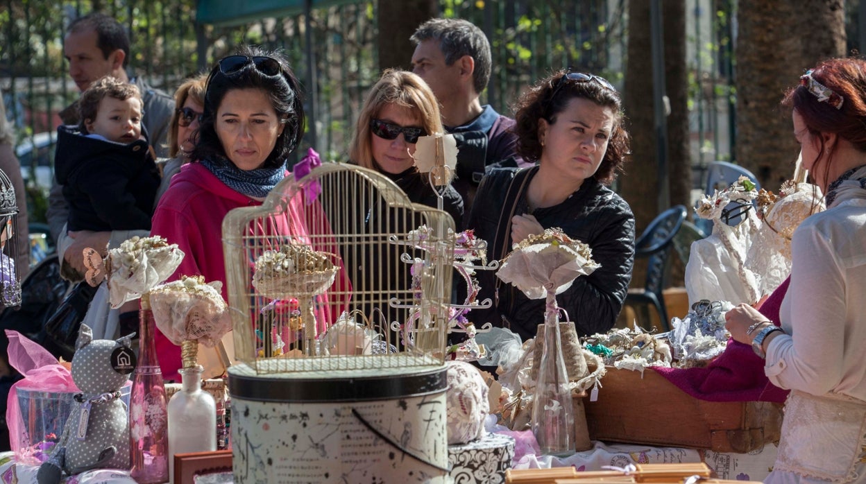 El Zoco del Parque de María Luisa vuelve este domingo tras el parón estival