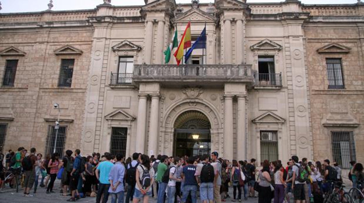 Extremadura y Canarias son las comunidades después de Andalucía que aportan más estudiantes a la Universidad de Sevilla