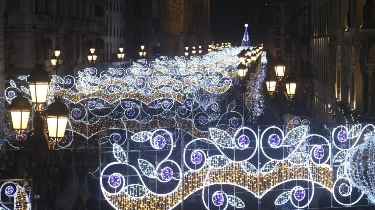 Los comerciantes de Sevilla ven el decreto de las luces de Navidad de la Junta como otra «china en el zapato»