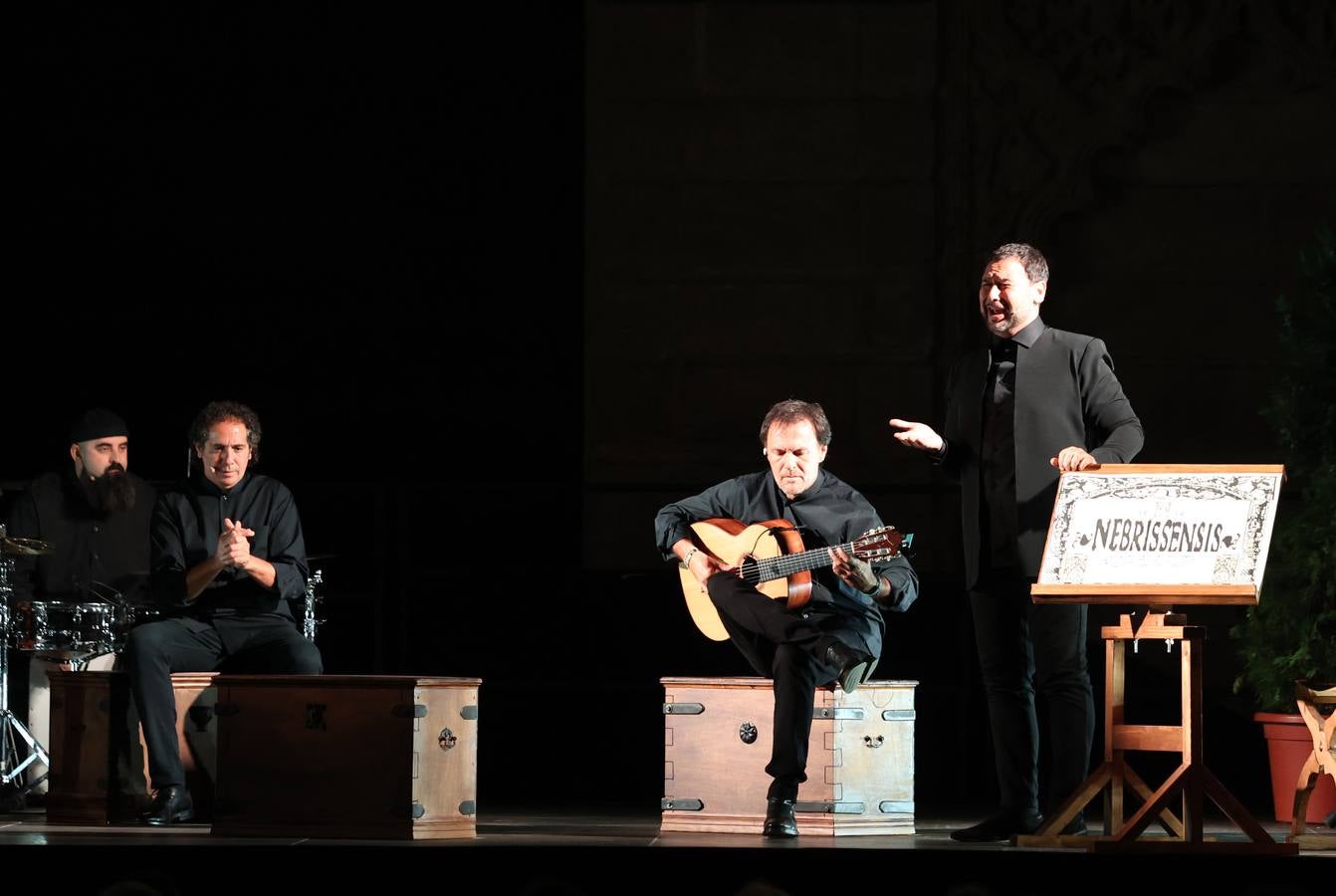 José Valencia, durante su espectáculo, en el Real Alcázar de Sevilla