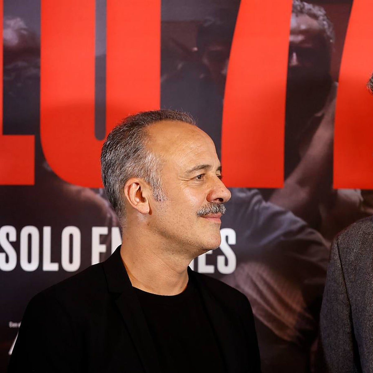 El mundo de la cultura se vuelca en el preestreno de 'Modelo 77' en Sevilla