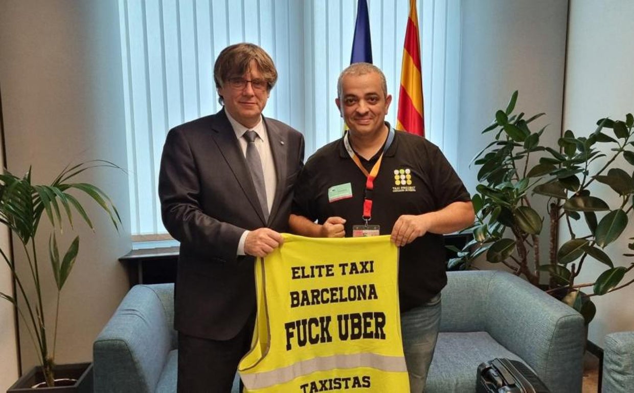 Tito Álvarez con Puigdemont en Bruselas hace apenas unos días