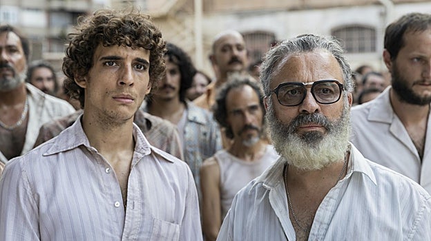 Miguel Herrán y Alberto Gutiérrez en una escena de 'Modelo 77'