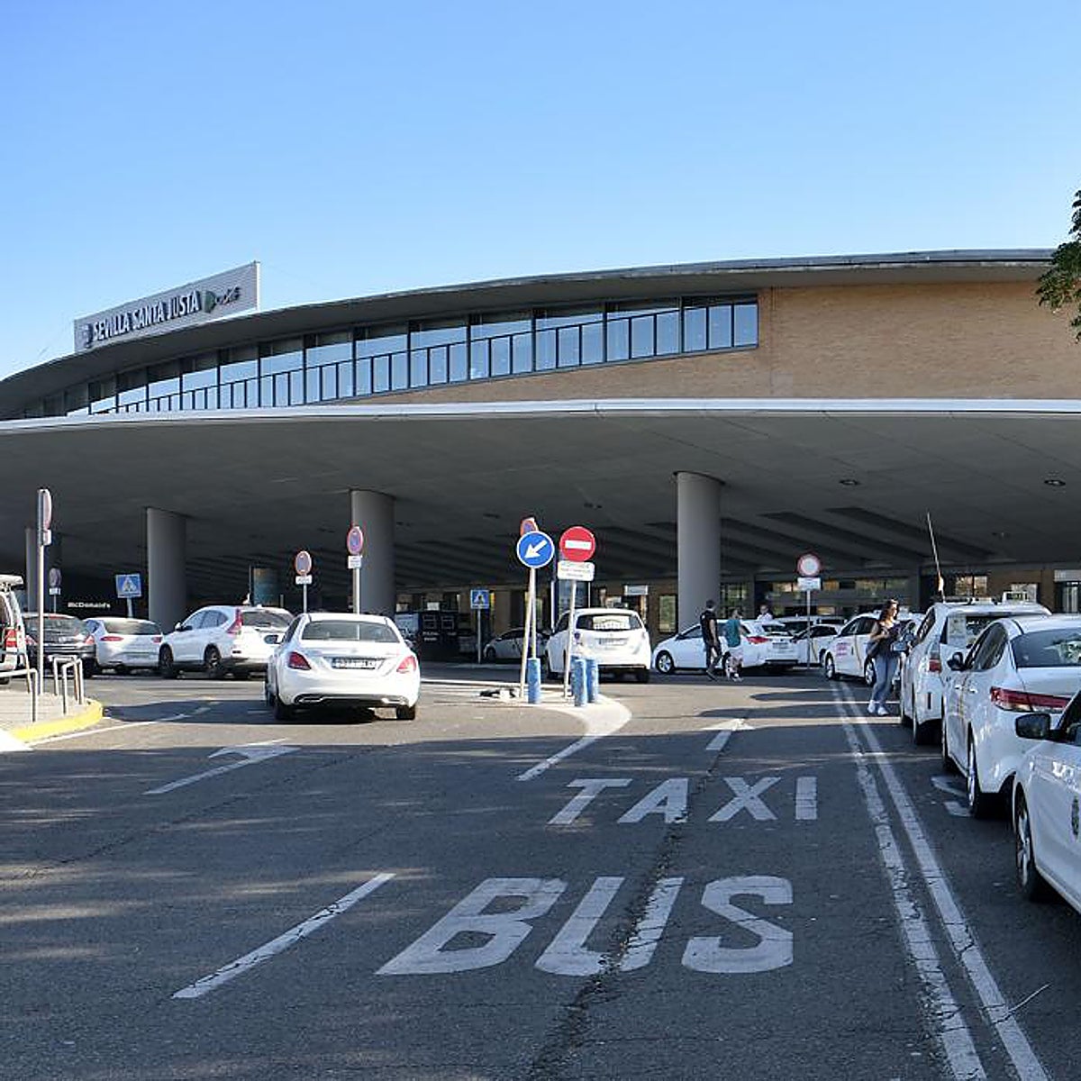 Sevilla se queda sin taxis este fin de semana por la huelga del sector