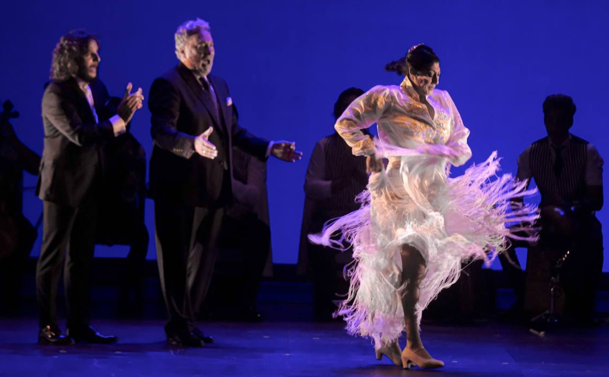 Un momento del espectáculo de Manuela Carrasco en el Teatro de la Maestranza