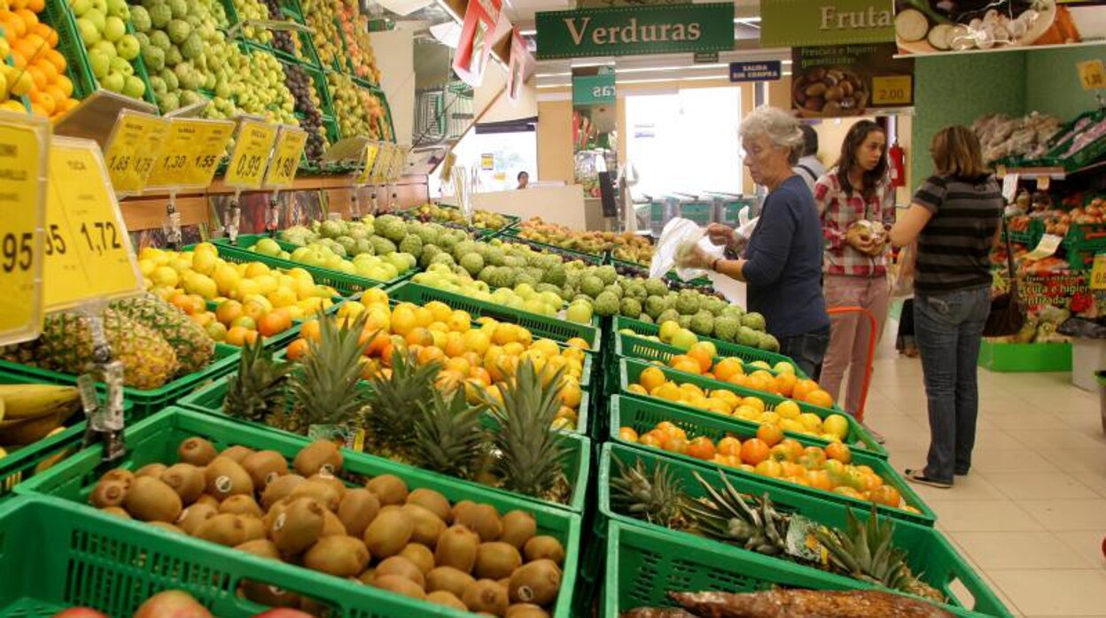 En qué supermercados de Sevilla capital puedes conseguir los productos frescos más baratos