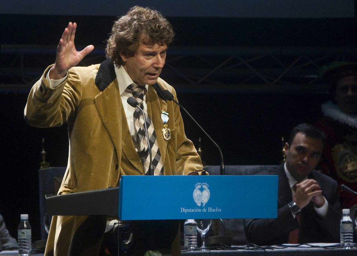 El comunicador agradece la Medalla de la Provincia de Huelva