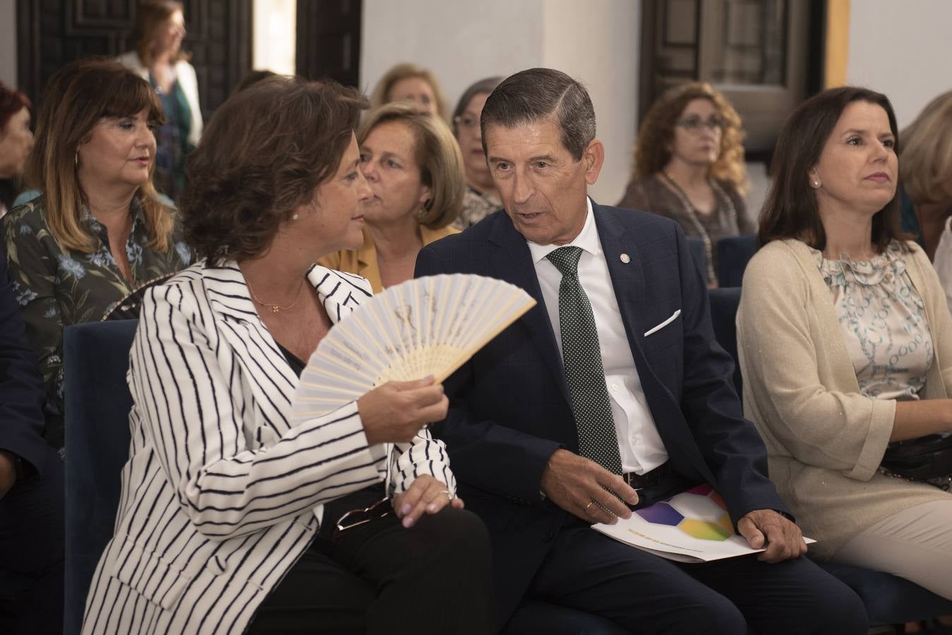 La consejera de Salud y Consumo, Catalina García, y el presidente de la Fundación, Manuel Movilla