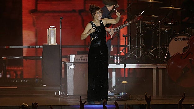 La exquisita sencillez de Zaz ilumina la Plaza de España