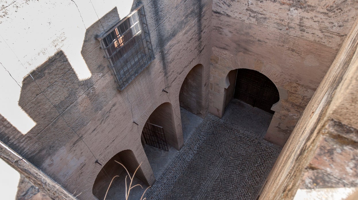 Patrimonio aprueba la restauración en Sevilla de la Puerta de Córdoba y la iglesia de San Hermenegildo