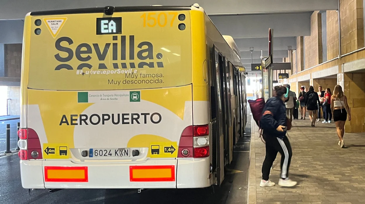 Aeropuertos de Sevilla y Málaga:  las diferencias para un turista