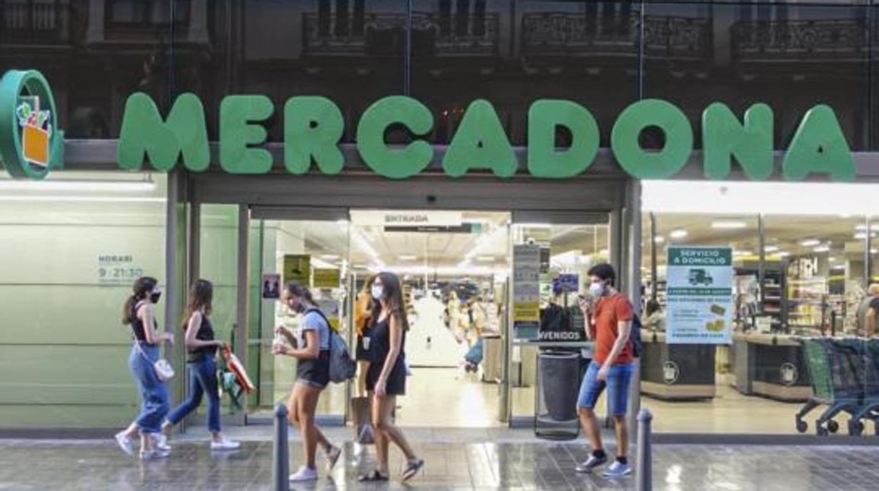 Clientes avisan de la falta de leche Hacendado de Mercadona en algunos de sus supermercados