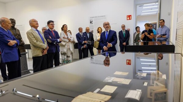 El Ateneo de Sevilla reivindica a José María Izquierdo con una exposición