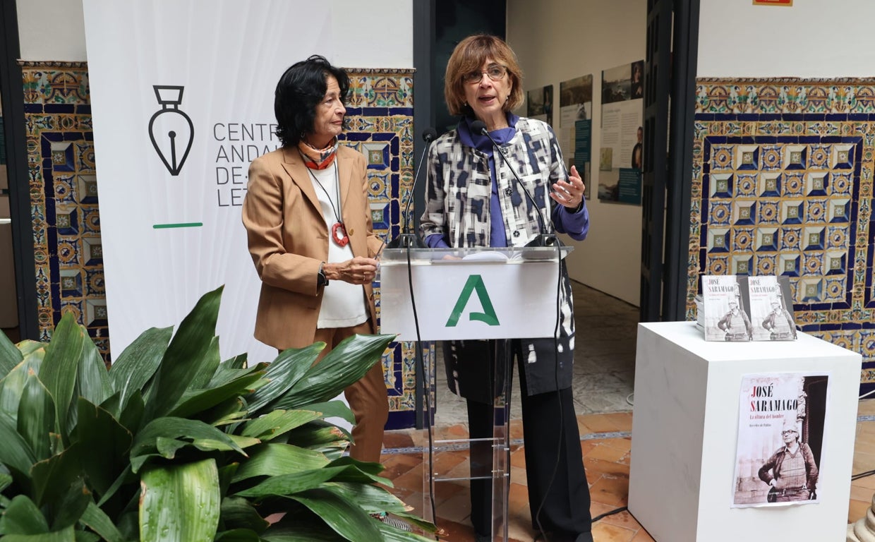 Mercedes de Pablos y Pilar del Río, durante la presentación del libro