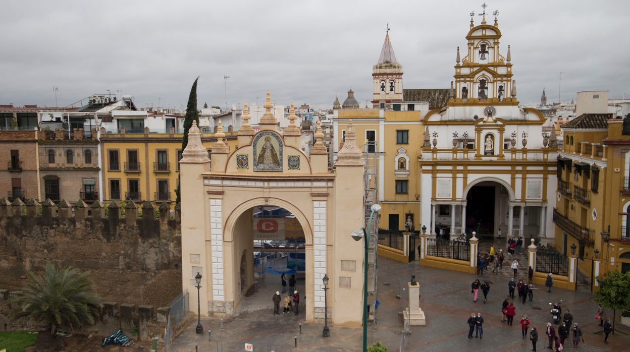 La basílica, el legado de Queipo de Llano a la Macarena